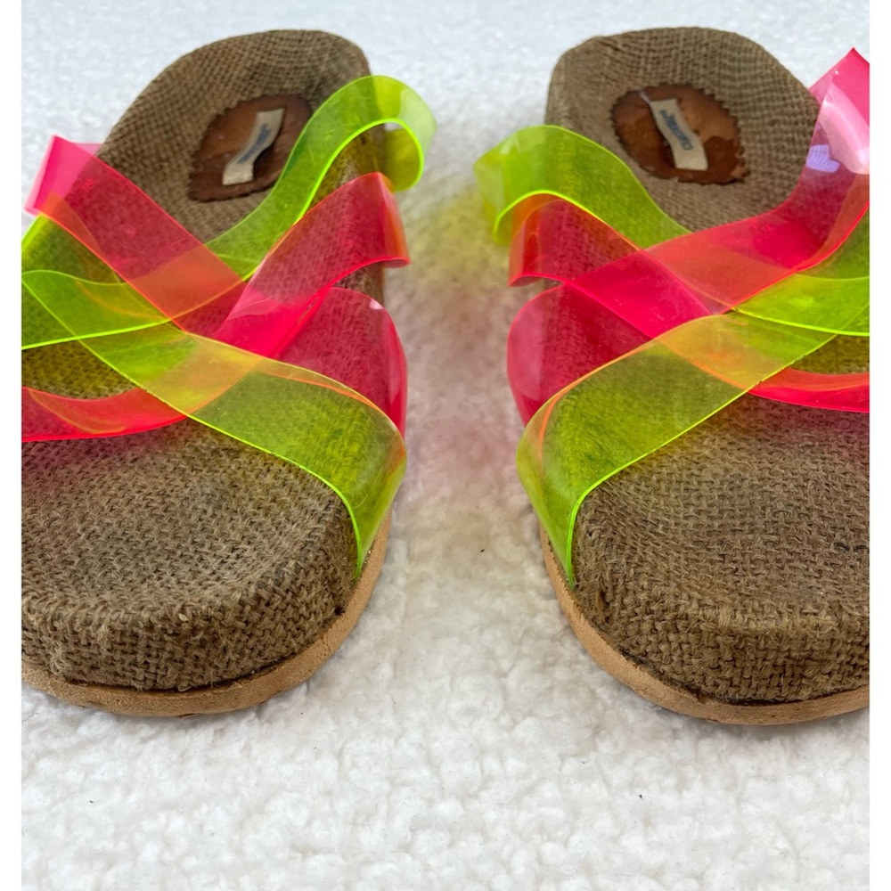 CHICCO RUIZ • Pink and Green Criss Cross Slip-On Sandals, 8.5 - Picture 5 of 16